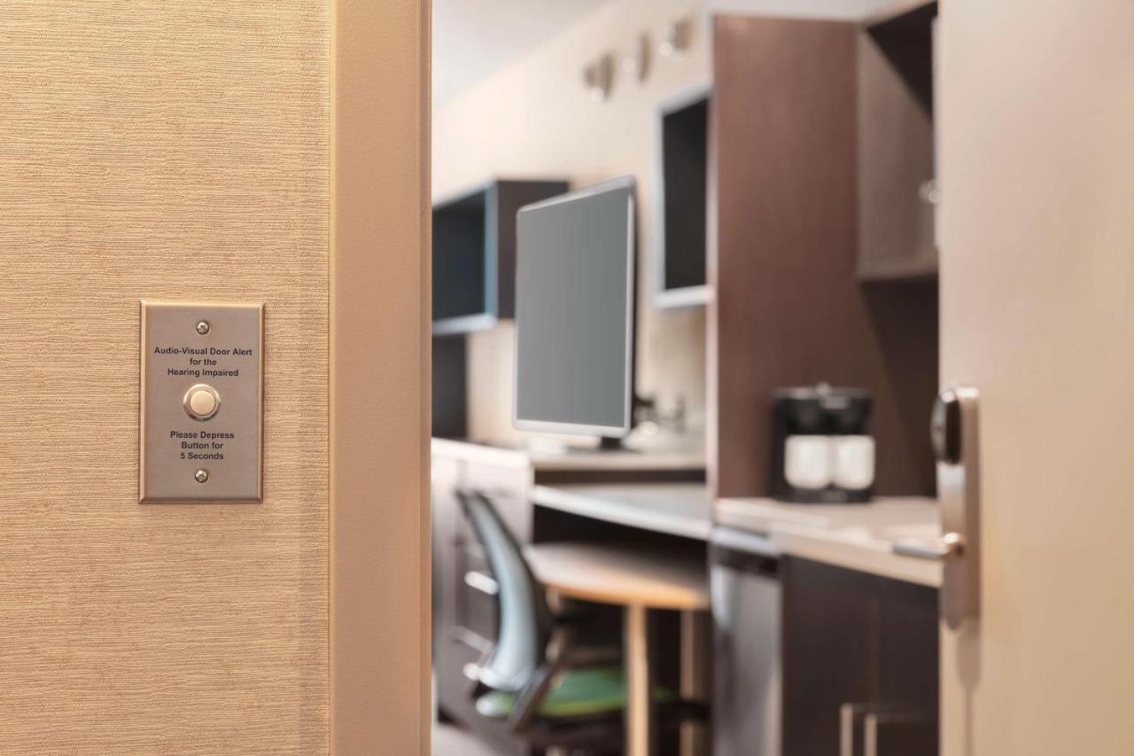 Home2 By Hilton Milwaukee West 3* West Allis